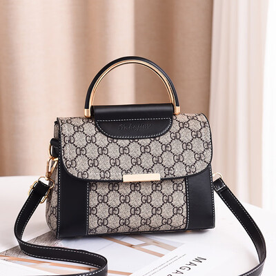 

Small square package 2018 new Korean version of the simple fashion ladies handbags personality wild trend single shoulder diagonal pouch