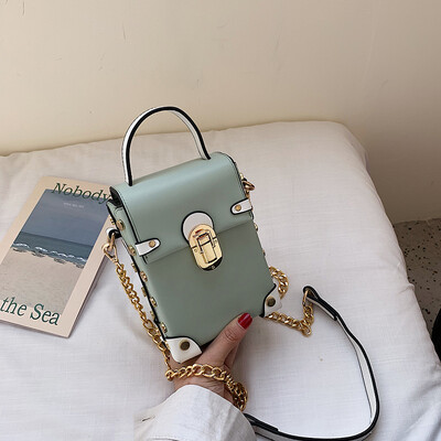 

Ins small bag woman 2019 new handheld box small square bag Korean version 100 lap rivets chain single shoulder oblique satchel bag