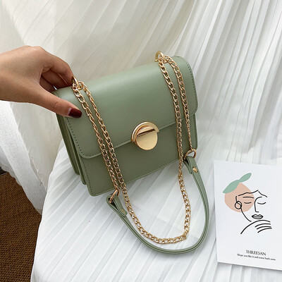 

Chic lock chain small bag red&foreign womens bag new style 2019 fresh one-shoulder oblique small square bag