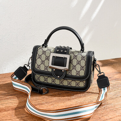 

Baggage girls new net red with collision colour handbag