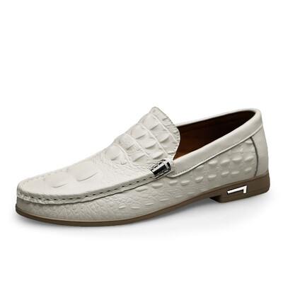 

Leather shoes men 2019 Korean version of the leather peas shoes mens fashion casual shoes mens driving low to help the breathable tide lazy shoes men
