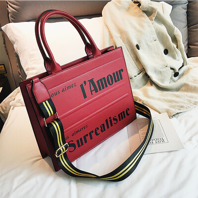 

Temperament big bag female 2019 spring new wave Hong Kong style simple shoulder bag wild portable Messenger bag Tote bag