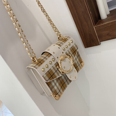 

Korean Joker bag chic rivet chain small square bag new 2019 fashion color shoulder bag Messenger bag