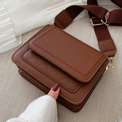 

French small bag 2019 new fashion embroidered thread bag foreign air wide shoulder oblique satchel bag