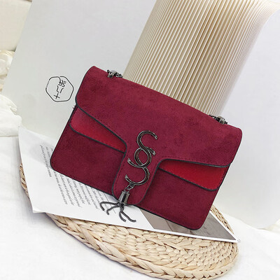 

Ins super fire small bag female 2019 spring on the new Korean version of the chic chain shoulder bag Hong Kong style retro diagonal cross package