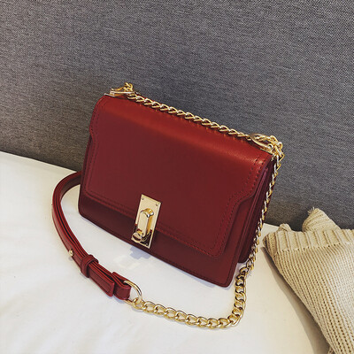 

Chic bag female 2019 new Hong Kong style fashion casual simple lock buckle wild chain shoulder slung small square bag