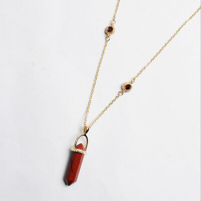 

Ms Natural Crystal Pendant Necklace with Opal Clavicle Multilayer Black Leather Rope Chain Jewelry