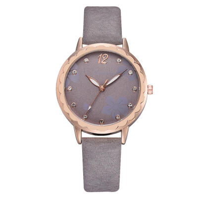 

New Product Womens Watches Fashion Digital Dot Flower Dial Ladies Quartz Wristwatch Leather Strap Clock Bayan Kol Saati50