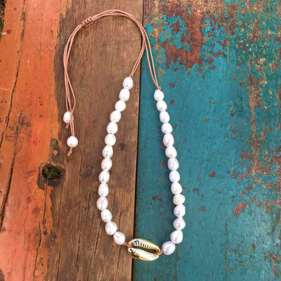 

Gold Color Queen Coin Pendant Necklace for Women Imitation Pearls Cross Choker Necklace Short Interlocking 2019 Fashion Jewelry