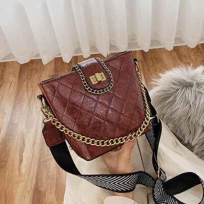 

Bucket bag female 2019 new Korean fashion wild ins super fire rhombic chain mobile phone bag slung shoulder bag