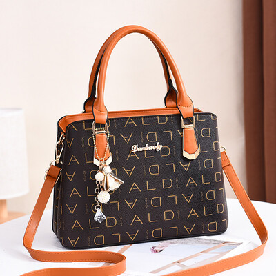 

Female bag 2019 new bag female elegant stereotypes sweet fashion handbags slung shoulder bag