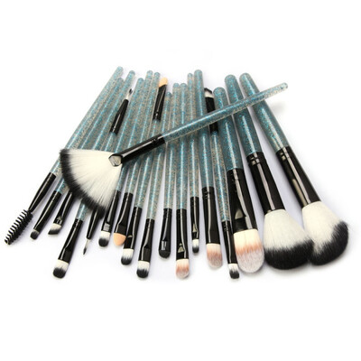 

16 Pcs Silicone Makeup Brush Silicone Material Wooden Handle Soft Comfortable Makeup Mask Brush