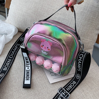 

On the new ins super fire cartoon cute bag female 2019 new Korean version of the wild shoulder slung fashion handbag