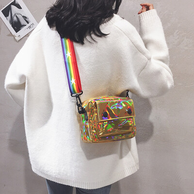 

2019 popular bag female fashion wild net red broadband small square bag Korean version of the texture laser shoulder shoulder bag tide