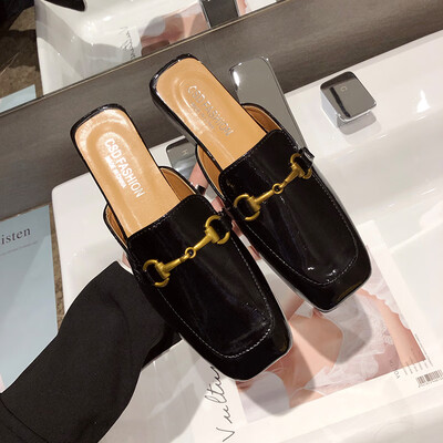 

Baotou Semi-slippers Female Xia Wai Wears Korean Version Baitao Metal Button Square Head Lazy Slipper Muller Shoe Tide