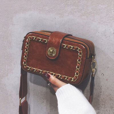 

Mori bag 2019 new womens bag Korean wide shoulder strap Messenger bag Joker retro shoulder small square bag