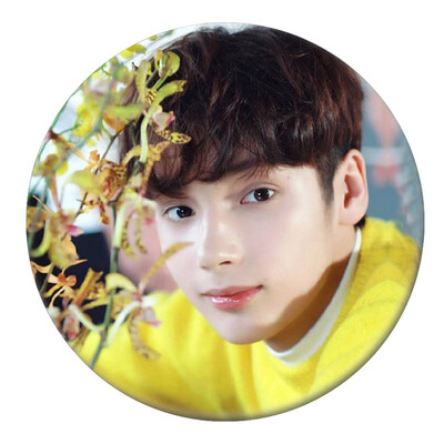 

Collection&Decorative Gifts for Fans Round Badge Tinplate Badge Korean New Idol Team of TXT Brooch