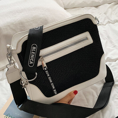 

Womens bag 2019 new fashion shoulder bag summer fresh students Joker Messenger bag tide