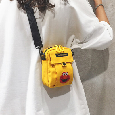 

Net red packet popular female bag 2019 new fashion canvas bag wild shoulder bag summer small fresh messenger bag