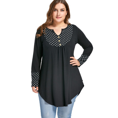 

Plus Size Polka Dot Curved Tunic Top
