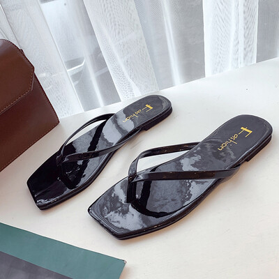 

Herringbone slippers women wear 2019 new summer Joker Korean version of semi-flat non-slip beach toe net red sandals