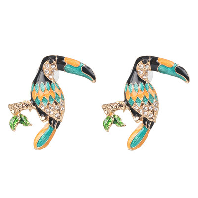 

2019 new arrival fashion BEE Stud Earrings for Women Gold Color bee Statement Earrings Lady Jewelry Female Bijoux