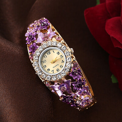 

Ladies flower bracelet watch foreign trade explosion models bracelet watch