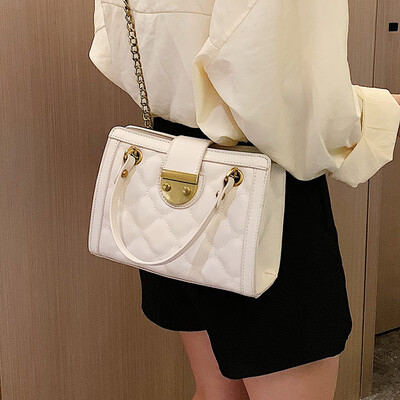 

Wild Asian embroidery thread chain bag female bag 2019 new fashion shoulder bag summer small fresh ins messenger bag