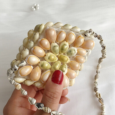 

Tailored Women Natural Sea Shell Bag Hand-Weaved Messenger Cute Waterproof Crossbody Bag
