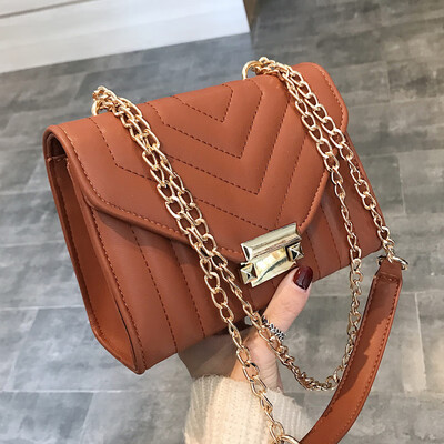 

2019 new autumn&winter chic port style retro rhomboid chain bag ins Xiaoxiangfeng oblique span small square bag