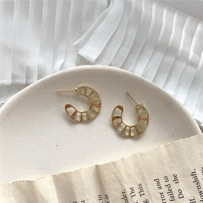 

Earrings 2018 new brand design hollow flower earrings generous minimalist variety of Korean earrings for women