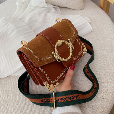 

Senior sense bag female 2019 new Korean fashion retro matte wild wide shoulder strap shoulder slung small square bag