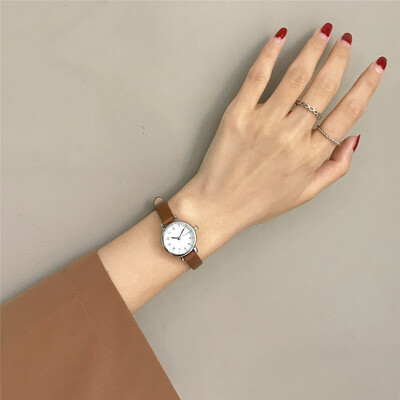 

Female High School StudentsKorean Version of Small Watches in Mori Department