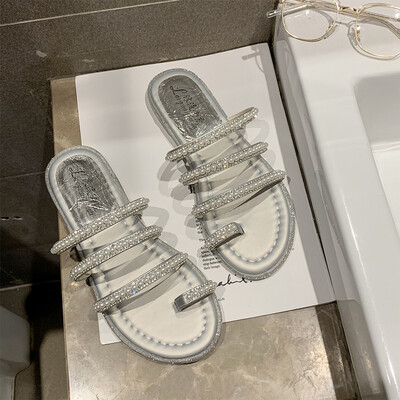 

Womens shoes summer 2019 new outside student slippers women Joker cute rhinestone toe sandals women flat skid