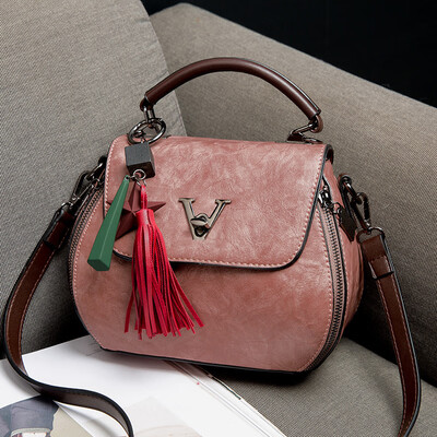 

New summer small bag female 2019 new female bag shoulder Messenger bag leather fashion retro bag ins super fire