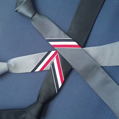 

Spot fashion trend tb tie red white blue ribbon three bar tie men&women tie high-end tie spot