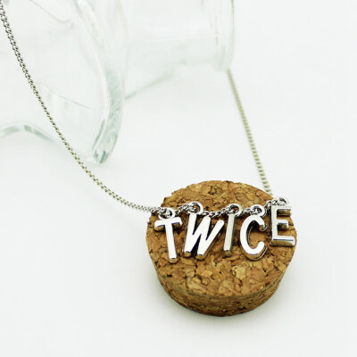 

Kpop TWICE Necklace Kpop TWICE Silver Letter Pendant Chain Necklace Charms Jewelry for Women Men