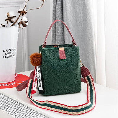 

Female bag 2019 spring new Korean fashion handbag cool tide shoulder Messenger bag cross-border