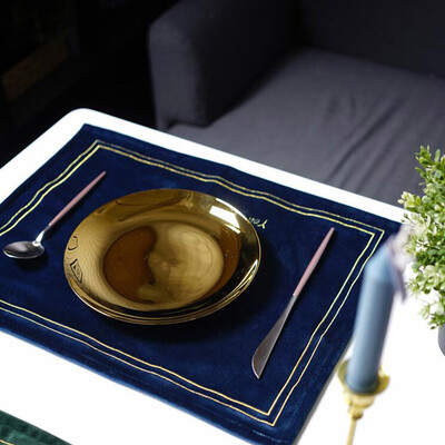 

Gobestart Gold Velvet Embroidered Western Mat Custom Velvet Anti-Hot Tableware Mat