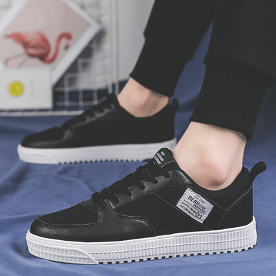 

Small white shoes mens shoes 2019 summer new wave shoes Korean version of the trend of summer breathable wild canvas white shoes shoes