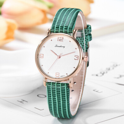 

RM Fashion Simple Flat No Scale Dial Belt Fashion With Quartz Womens Watch