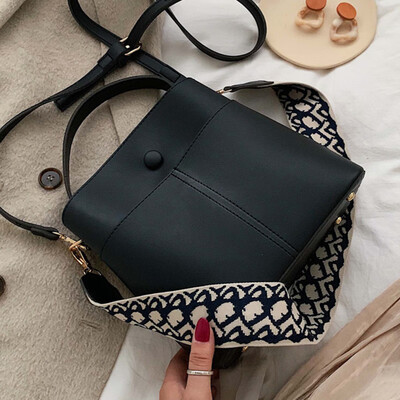 

North bag womens bag 2019 new bucket bag simple high-capacity broadband Messenger bag summer Joker shoulder bag