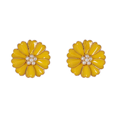 

New Korean Fashion Charm yellow white Flower Earrings For Girls Women Elegant Party Statement Brincos Bijoux Gift