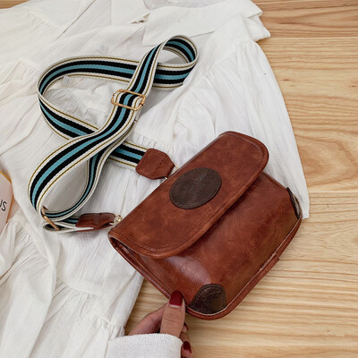 

Girls small bag handbags new Korean version of the wild wide shoulder strap Messenger bag retro shoulder small square ba