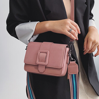 

Bag female bag 2019 autumn new retro matte shoulder bag tide Korean version of the wild wide shoulder strap Messenger bag