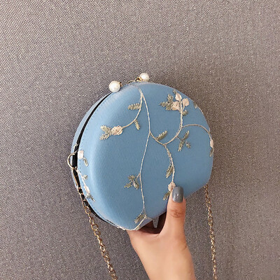 

2019 summer new temperament wild shoulder bag small fresh fairy fashion embroidered chain slung semicircle