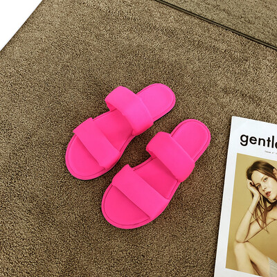

Ins slippers for women wearing Xia Han version of open toes with sandals&slippery beach leisure slippers