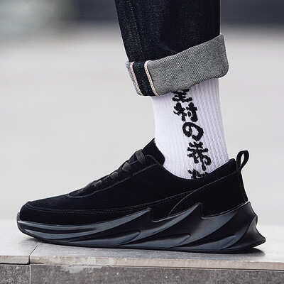 

Autumn mens shoes shark tide shoes Korean version of fashion board shoes thick soles sports shoes students personality 100 casual