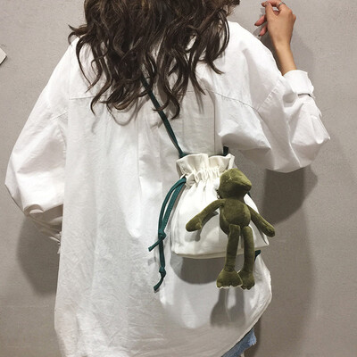 

Cute bag female 2019 new ins Japanese Harajuku canvas bag small fresh childlike girl shoulder Messenger bag
