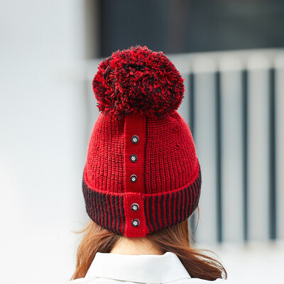 

Fallwinter new solid color letters wool hat button couples warm hat simple curling Joker casual knit hat